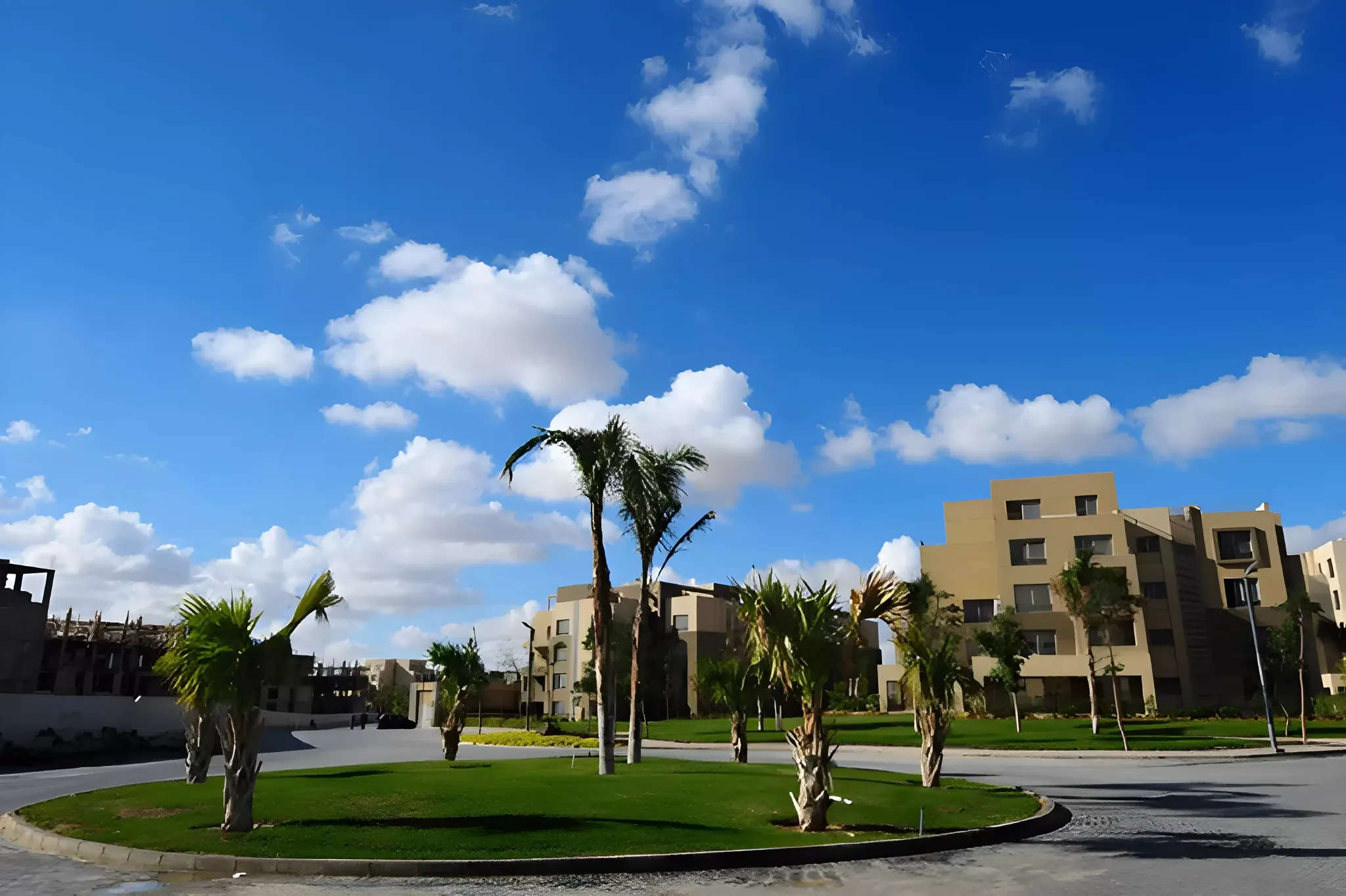 Landscaped roads at Palm Parks October