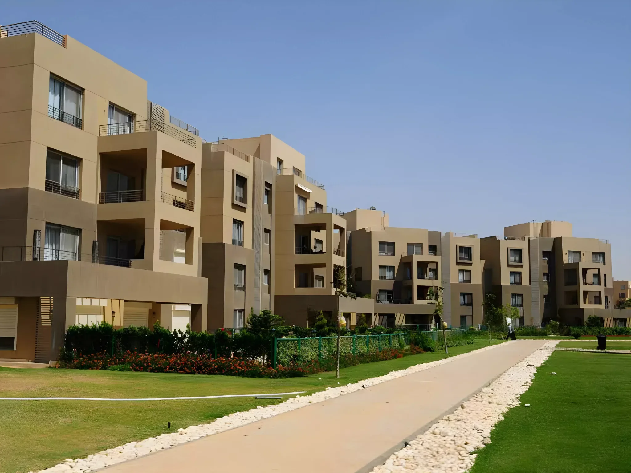 Palm Parks apartment buildings and gardens